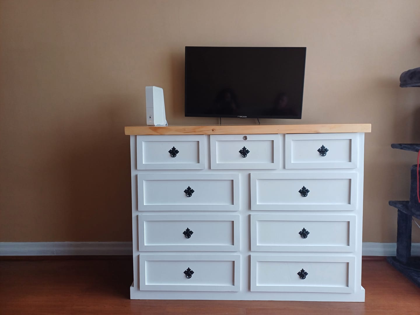 Customer photo review of Comoda de madera 9 cajones modelo Aval Premium