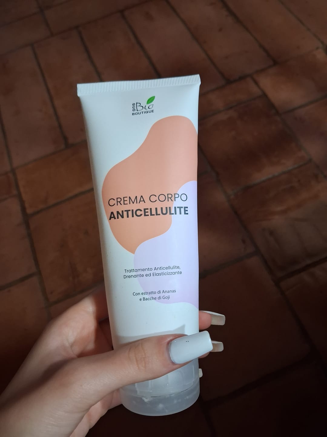 Customer photo review of Crema Corpo Anticellulite