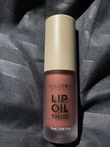Customer photo review of LIP OIL TINTED