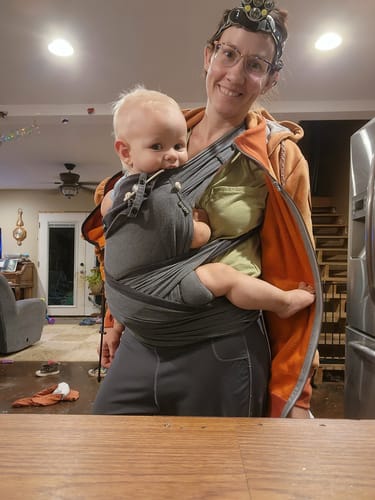 Customer photo review of Doubleface Anthracite DidyKlick Half Buckle by Didymos