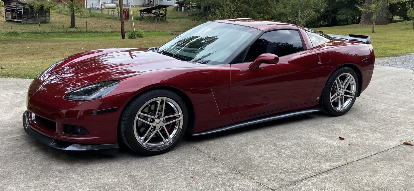 Customer photo review of Corvette C6 Base | ZR1 Conversion Side Skirts Rocker Panels