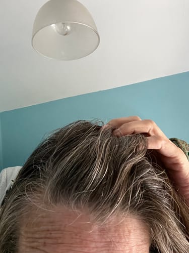 Customer photo review of Instant Dye Shampoo