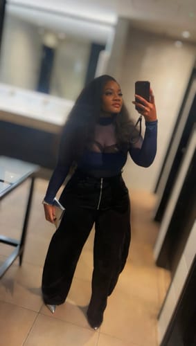 Customer photo review of CurlyMe 3 In 1 Half Wig Kinky Straight Glueless Install Half Wig With Draw-string Beginner Friendly