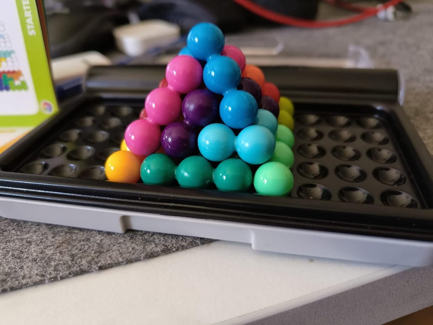 Customer photo review of Brainy Beads™ – IQ Puzzle Game