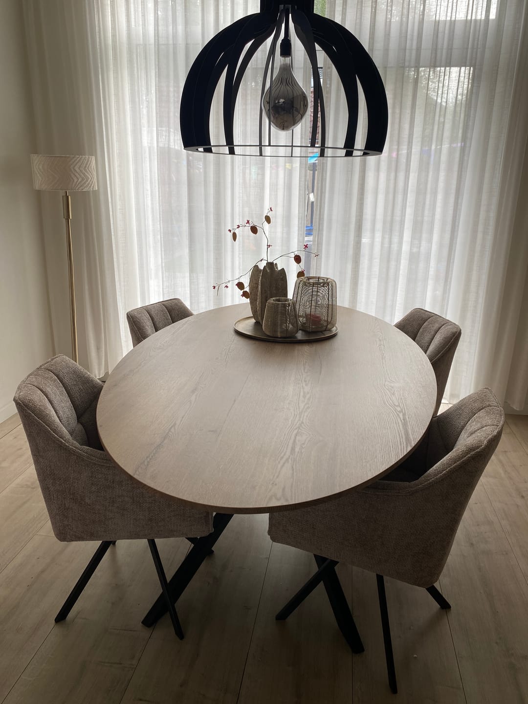 Customer photo review of Eetkamerstoel Vantage - Beige - Renegade Stof - Draaibaar