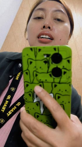 Customer photo review of Rose Set Glow Hydrating Mist