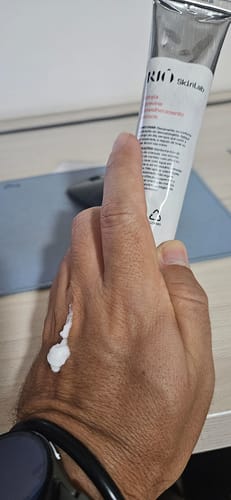 Customer photo review of Creme Hidratante Mãos Pró-Idade