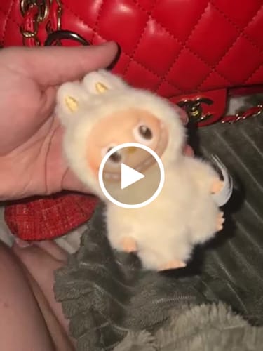 Customer video review of Shipping Protection