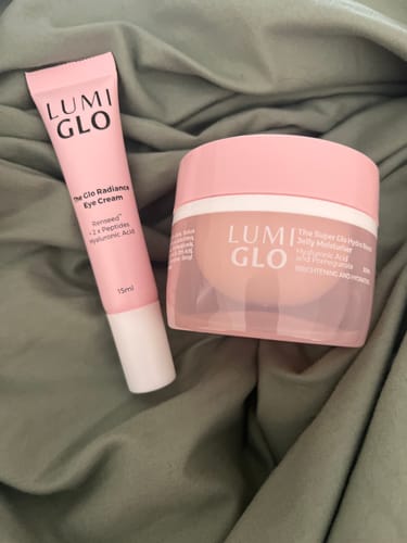 Customer photo review of The Glo Radiance Eye Cream