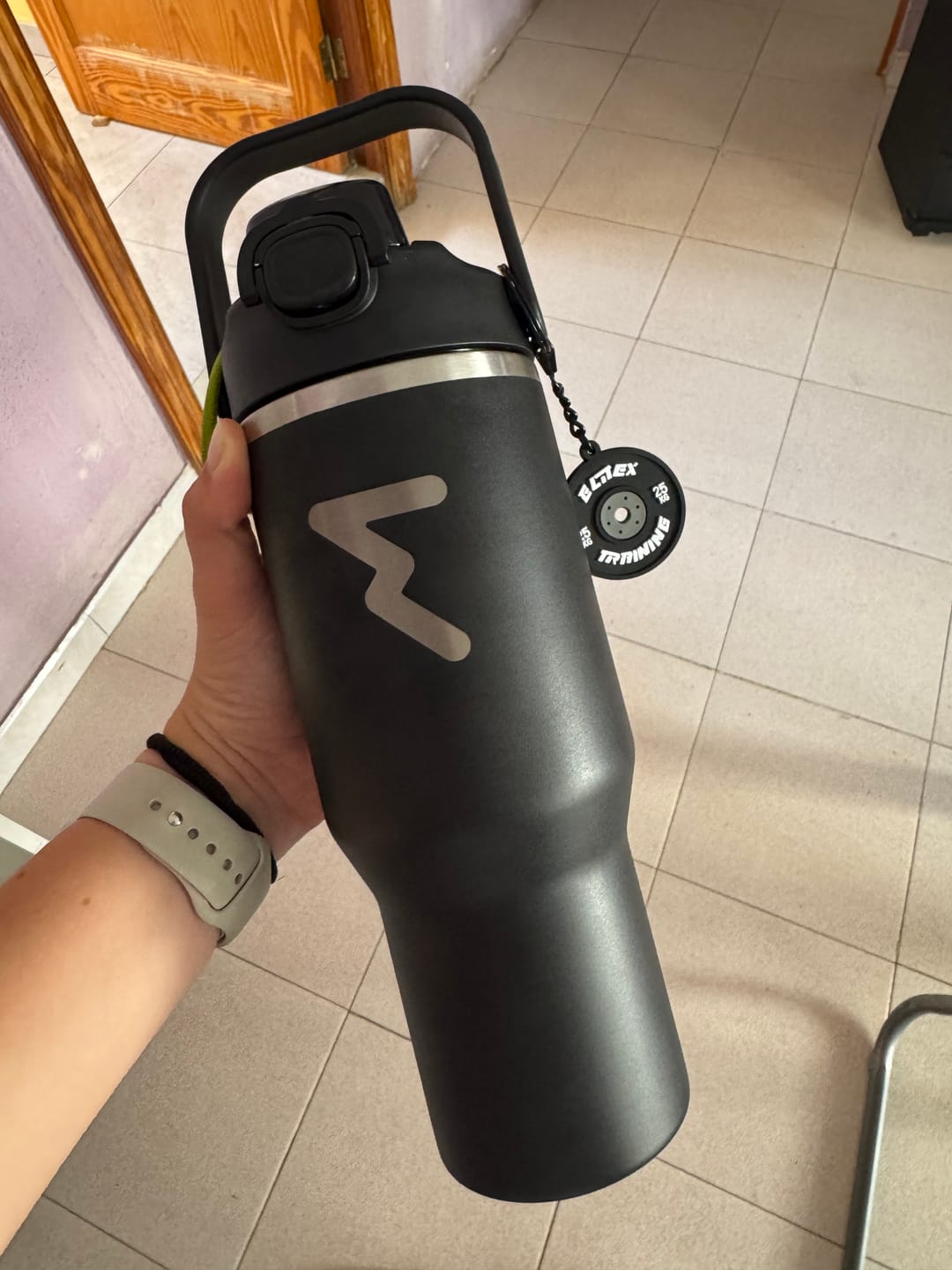 Customer photo review of Botella Aluminio Negro 1L