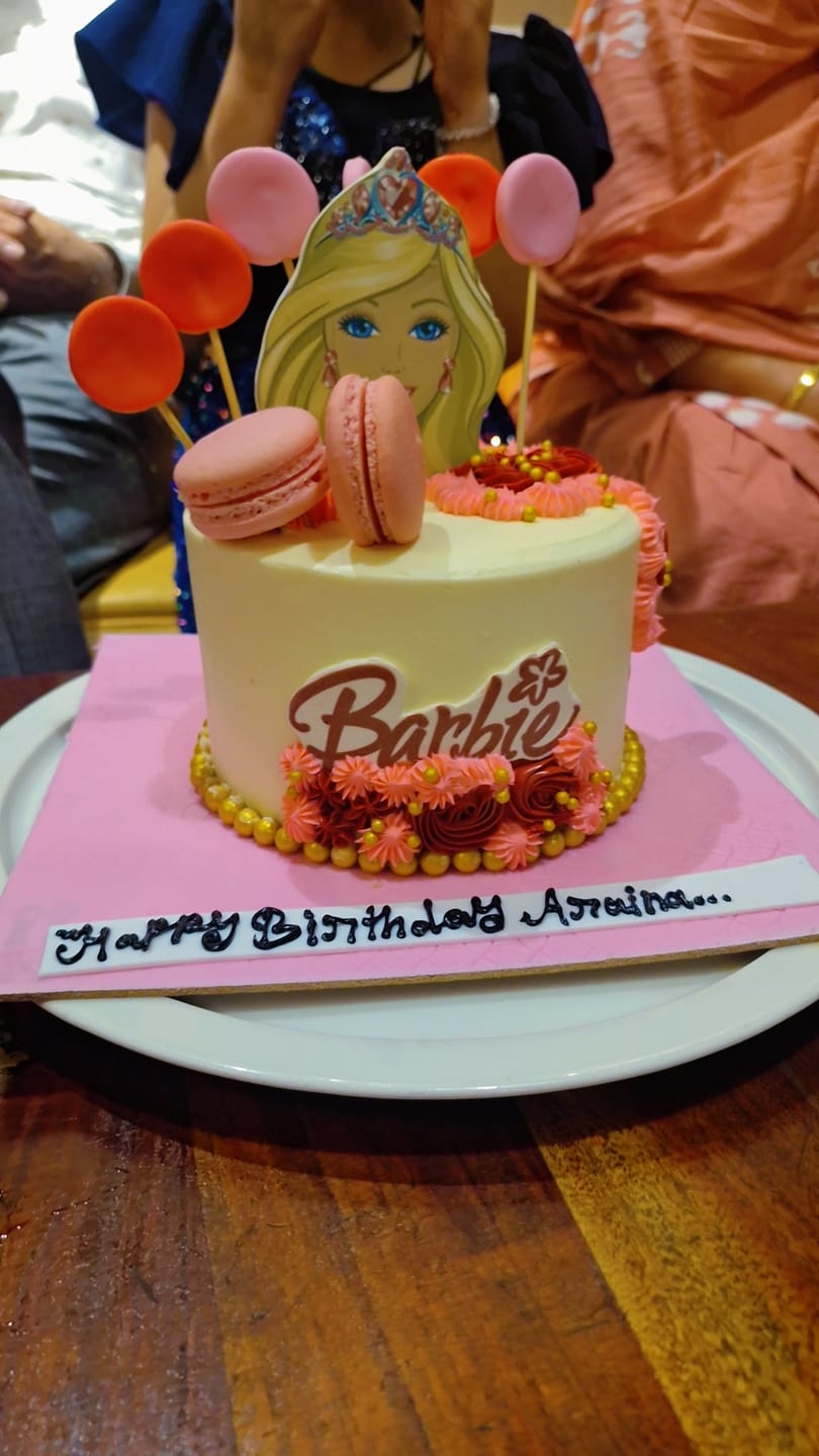 Customer photo review of Cool Barbie Girl Cake