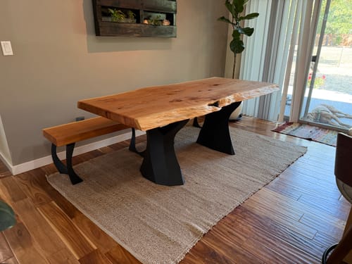 Customer photo review of 413 Ramo 28" Single Table Leg