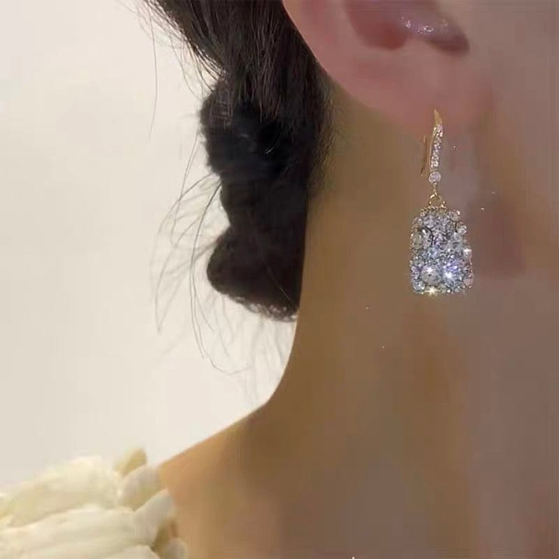 Customer photo review of Saoirse Earrings