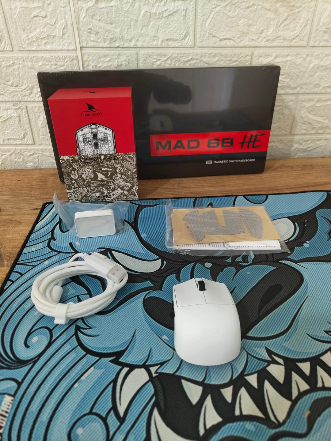 Customer photo review of Darmoshark M5 Pro Wireless Mouse