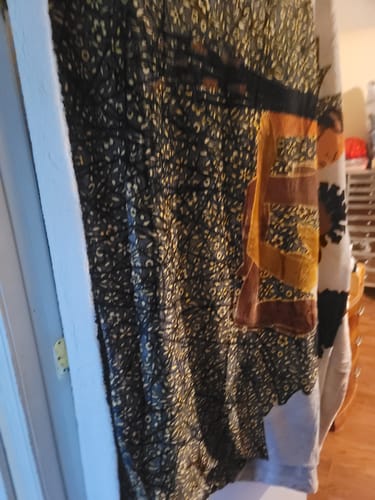 Customer photo review of Luxe Sherpa Fleece Throw Blanket