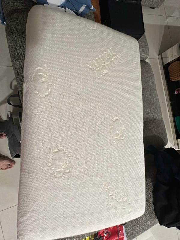 Customer photo review of Getha Award S Latex Pillow