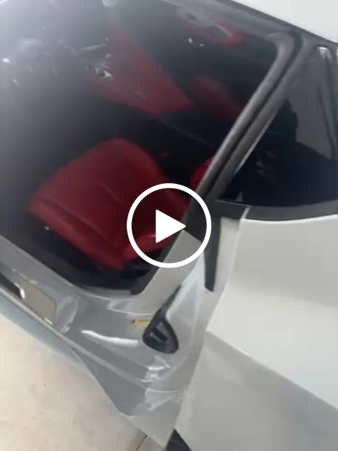 Customer video review of Corvette C8 Honeycomb Leather Floor Mat