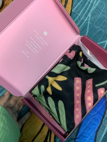 Customer photo review of Berangan Square (Black)