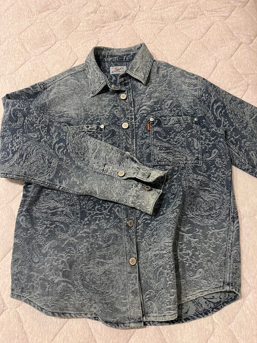 Customer photo review of グラデーション　ペイズリー柄ジャカード織りデニムワークシャツ