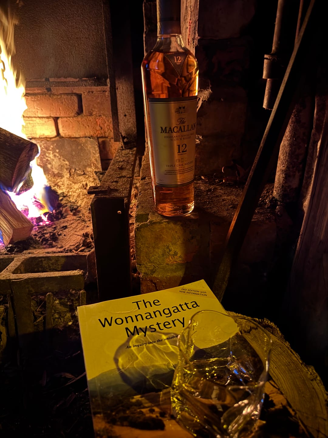Customer photo review of Aged Whisky Wave Glass Candle 400g
