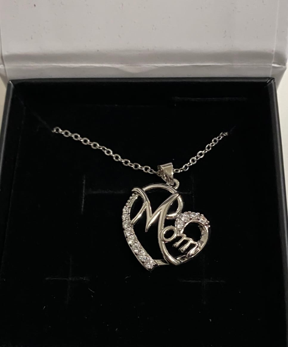 Customer photo review of Persephone 18k White Gold Plated Mom Heart Pendant Necklace with Simulated Diamond Crystals