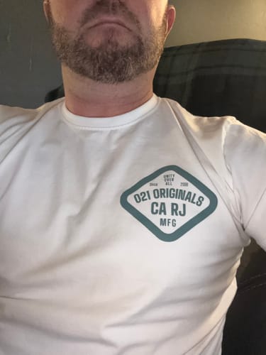 Customer photo review of TRIFECTA DROP-CUT T-SHIRT - WHITE