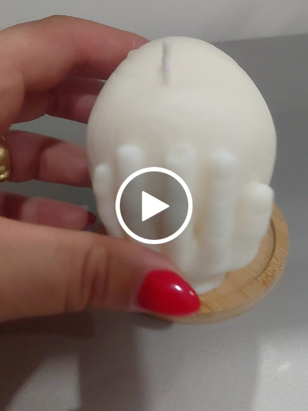 Customer video review of Fragancia BLACK PEONY & WILD EBONY