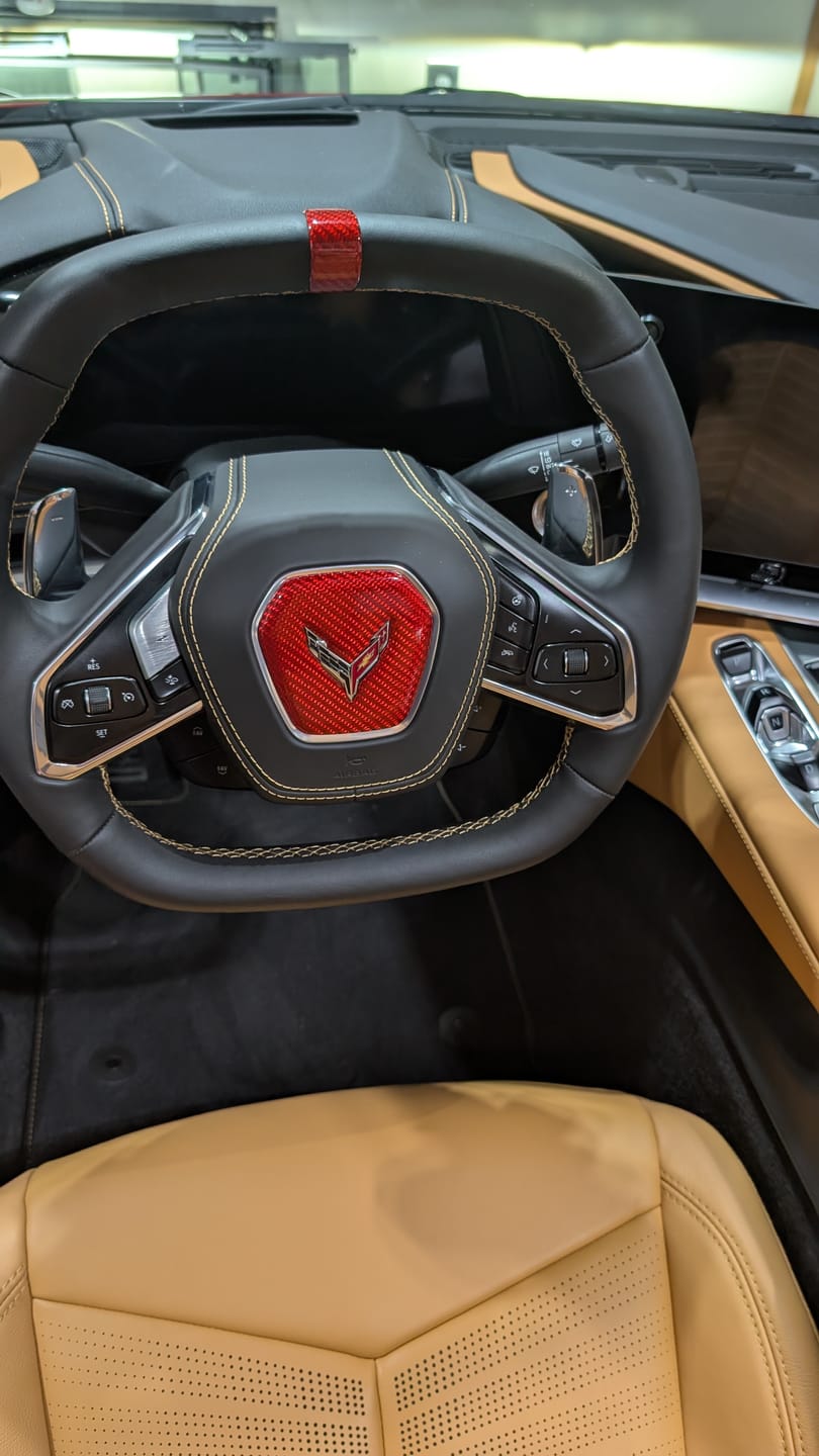 Customer photo review of C8 2020+ Chevy Corvette Steering Wheel Airbag Center Carbon Fiber Cover