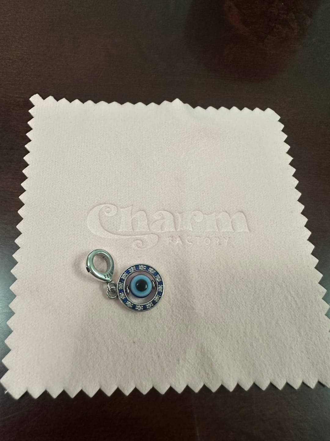 Customer photo review of Charm Ojo Turco Giratorio