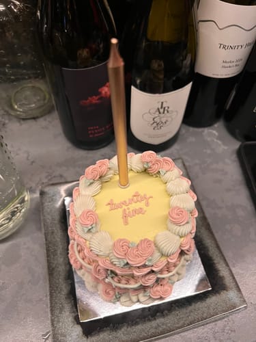 Customer photo review of mia mini cake