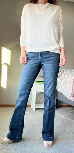Customer photo review of Silver Suki Luxe Stretch Bootcut Jean 31"