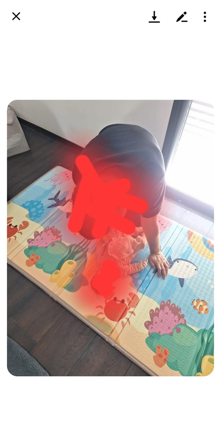 Customer photo review of Tapis Anti-Choc : Créez un grand espace de jeu !