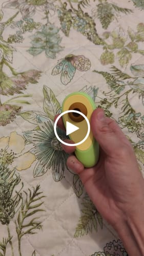Customer video review of Avo Clitoral Massager