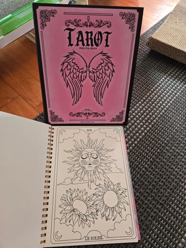 Customer photo review of BOX 4: ENCANTAMIENTO COMPLETO ARCANO GOLD + TAROT (incluye totebag + lanyard)