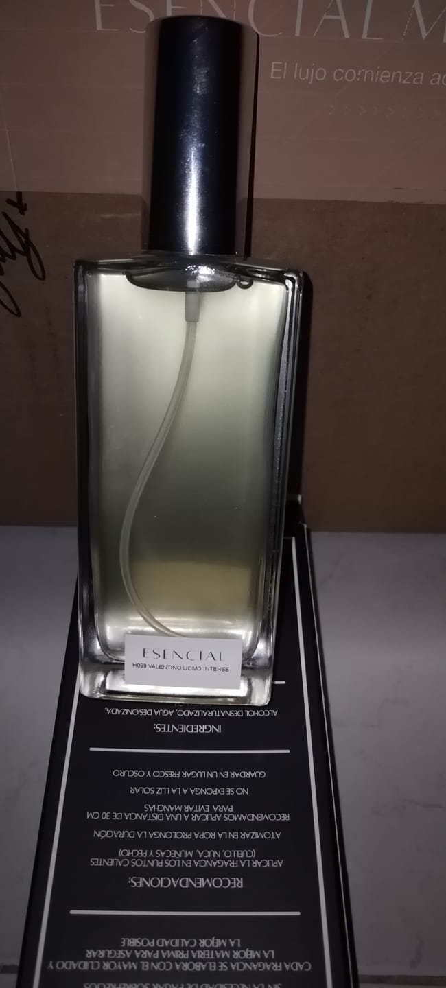 Customer photo review of H057 Inspirado en: Valentino Uomo Born In Roma Intense - Valentino