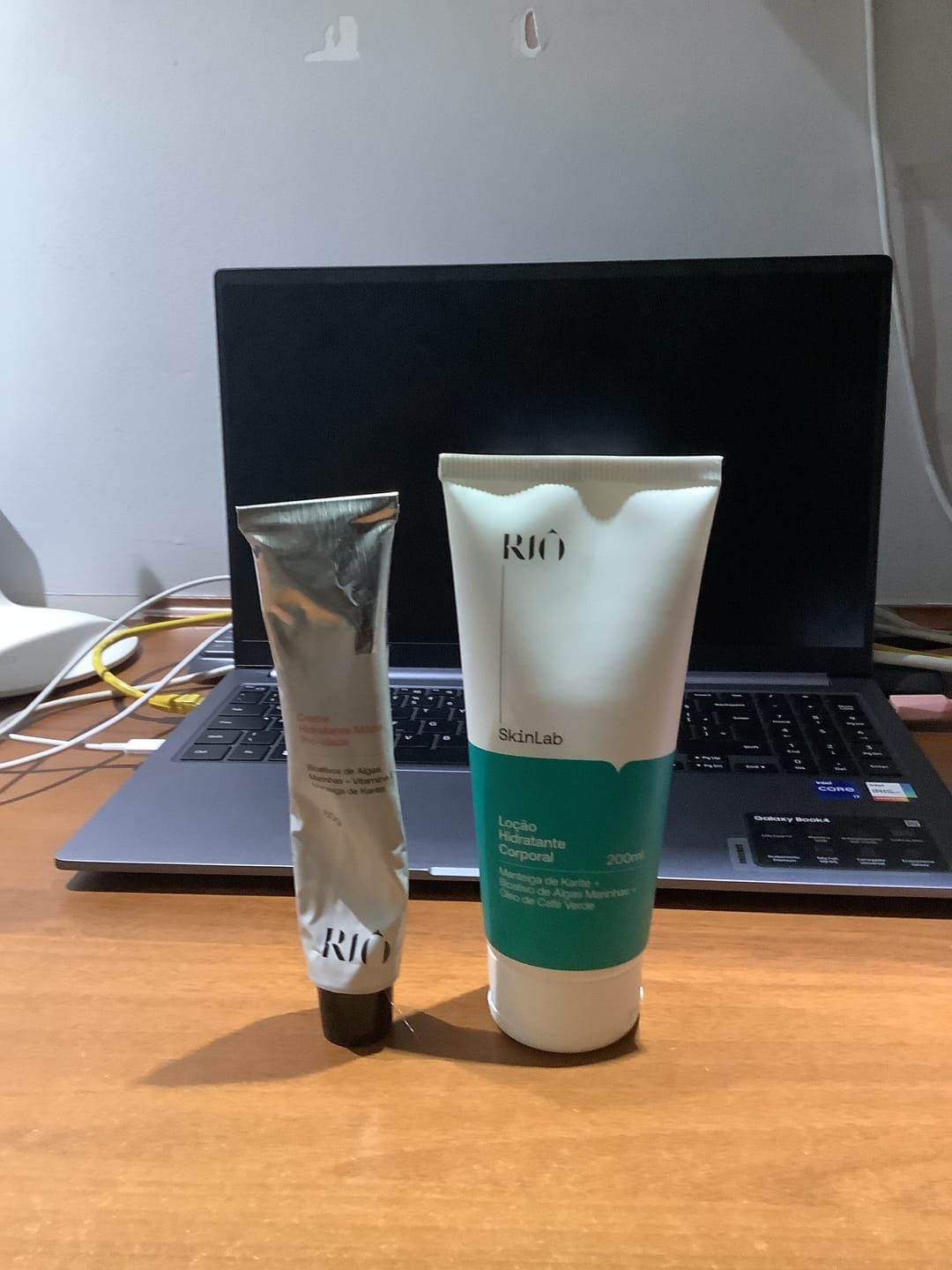 Customer photo review of Creme Hidratante Mãos Pró-Idade