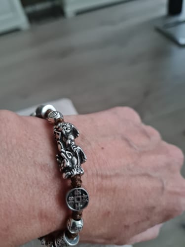 Kundenbewertung mit Foto zu Silber Pixiu Glücksarmband (Feng Shui) – Symbol für Reichtum, Schutz & Erfolg