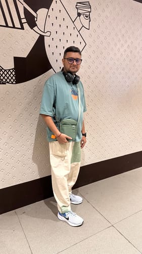 Customer photo review of Zazzy Yoga Pants