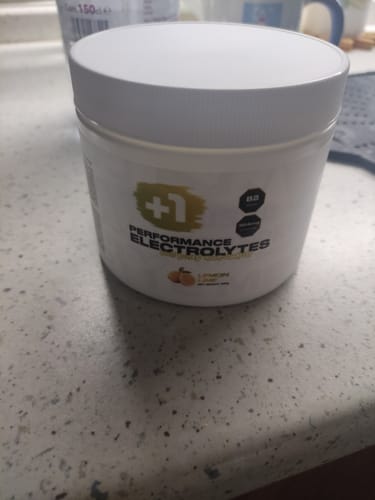Customer photo review of +1© PERFORMANCE Electrolytes (350g | 80 Dosi)