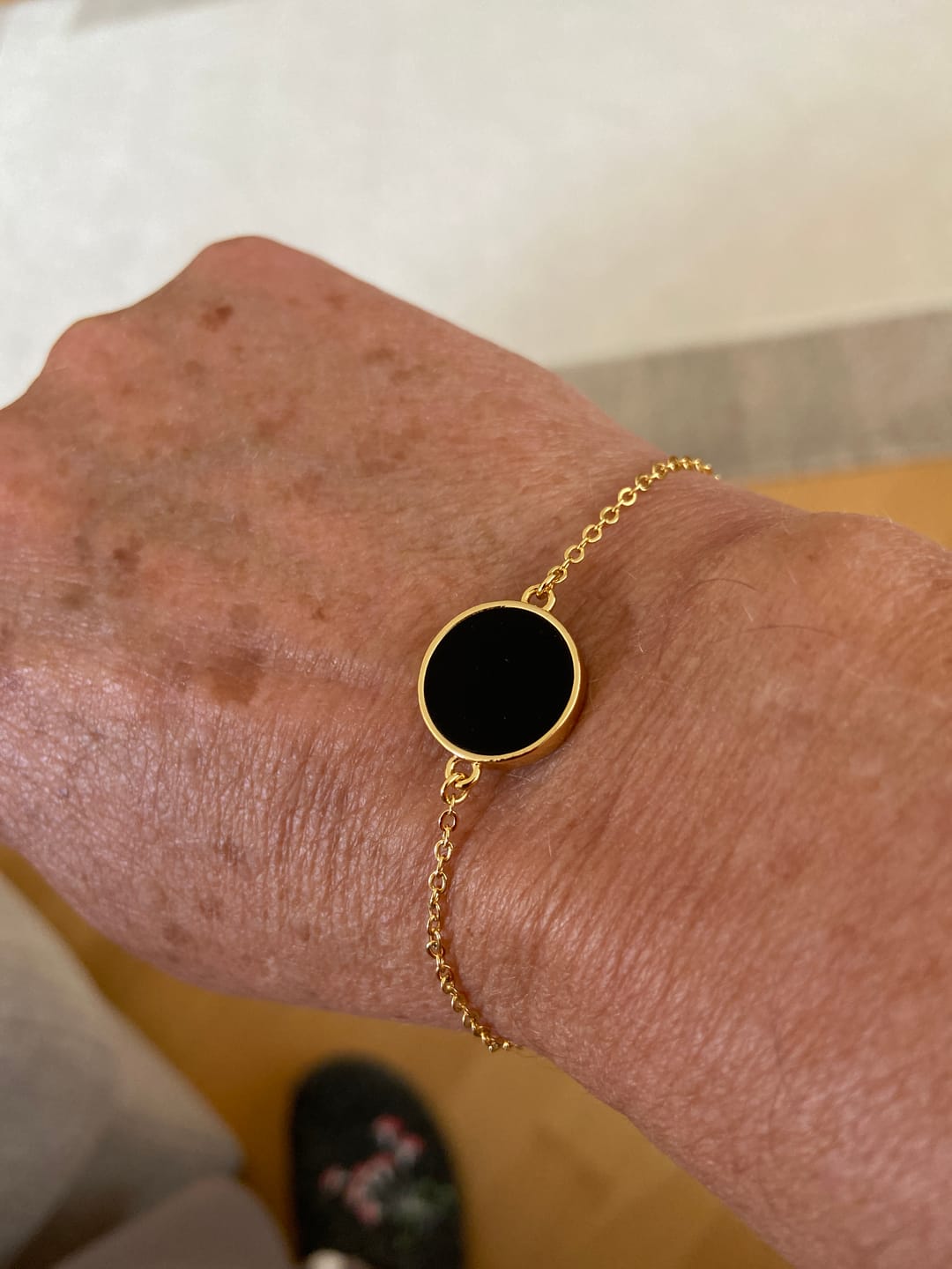 Customer photo review of Obsidian Armband - Kreismedallion