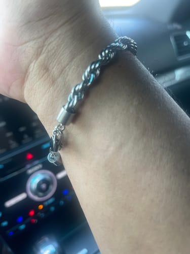 Customer photo review of 6mm Rope Bracelet for Men's in 18K Gold/White Gold