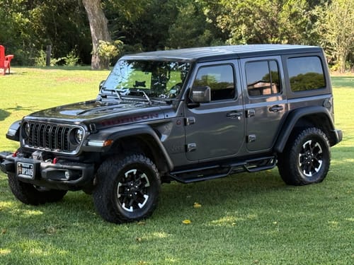 Customer photo review of Spare Tire Back-up Camera Housing JL 2018-2025