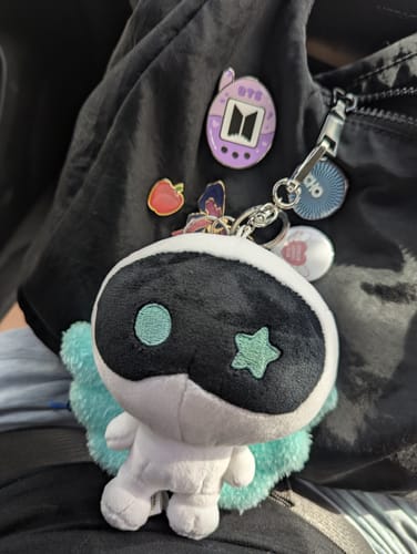Customer photo review of [2ND PRE-ORDER] BTS JIN - RUNSEOKJIN OFFICIAL MD WOOTTEO KEYRING