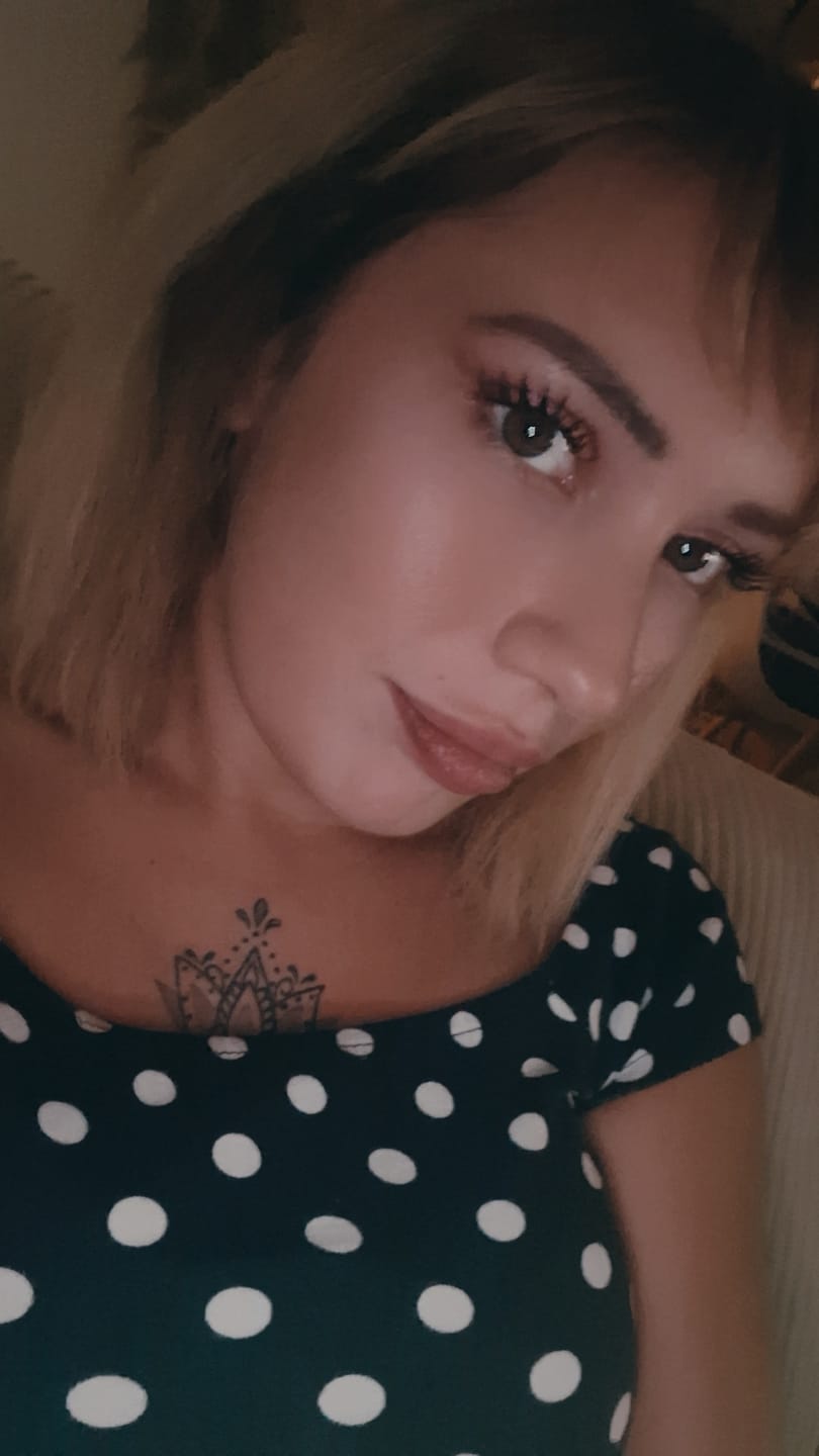 Customer photo review of P.Louise Lip Base