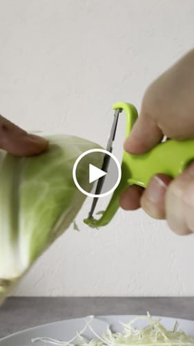 Customer video review of Éplucheur à Choux Japonais