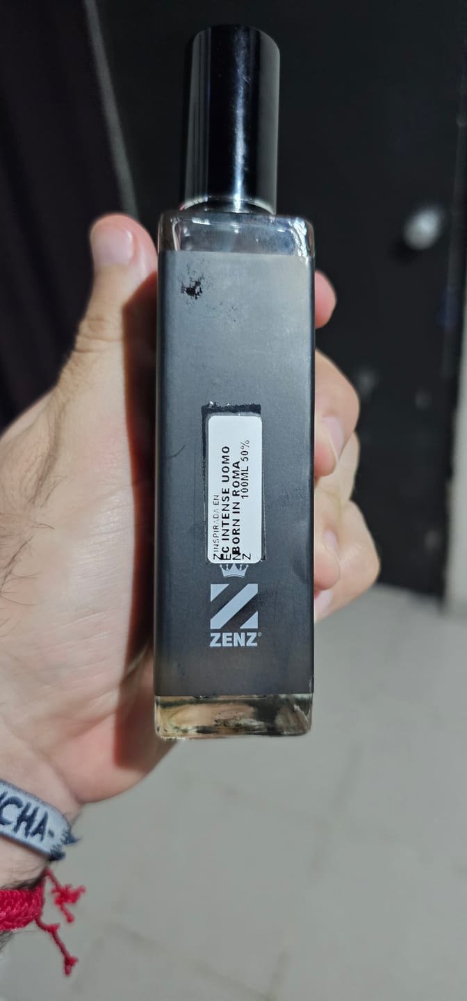 Customer photo review of Perfume Tendencia C INTENSE UOMO BORN IN ROMA INTENSE NUEVO julio 2025 zenz