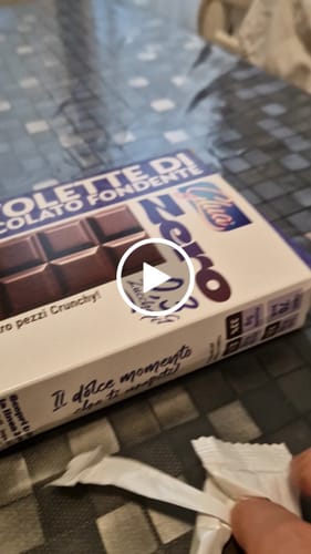 Customer video review of Tavolette di cioccolato fondente