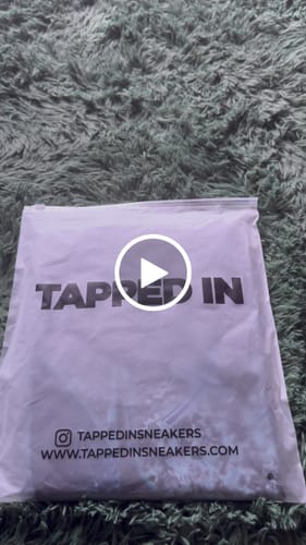 Customer video review of "Sade in the 90s" T-Shirt