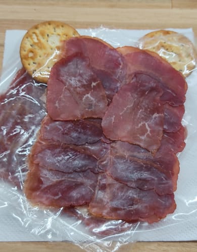 Customer photo review of Bresaola ahumada, pack 100gr, feteada.