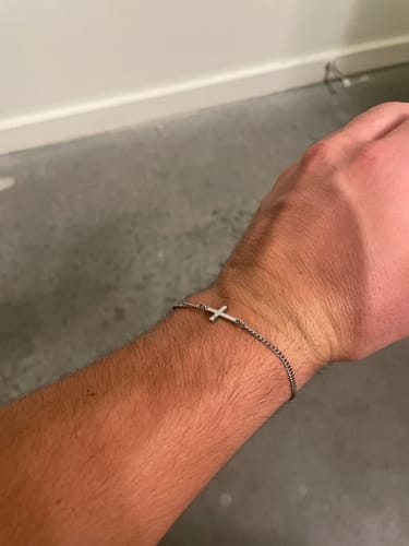 Customer photo review of CROSS BRACELET | Silver